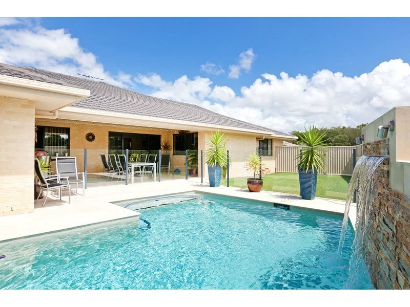 10 Eileen Close, Thornlands QLD 4164