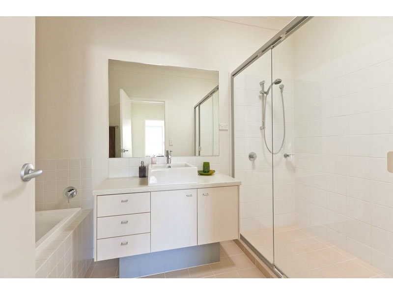 11 Franklin Street, Wakerley QLD 4154