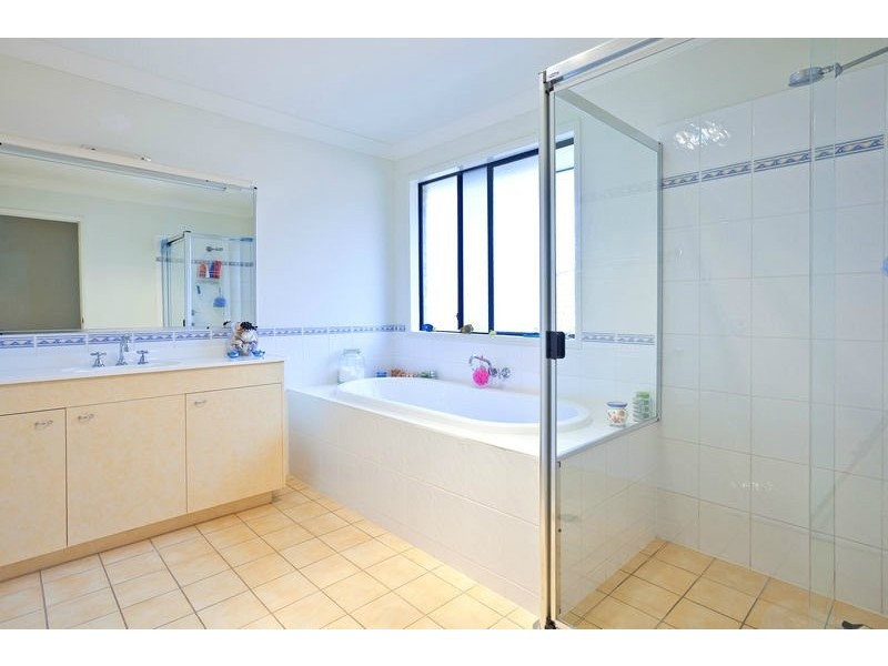 3 Ghost Gum Cl, Thornlands QLD 4164