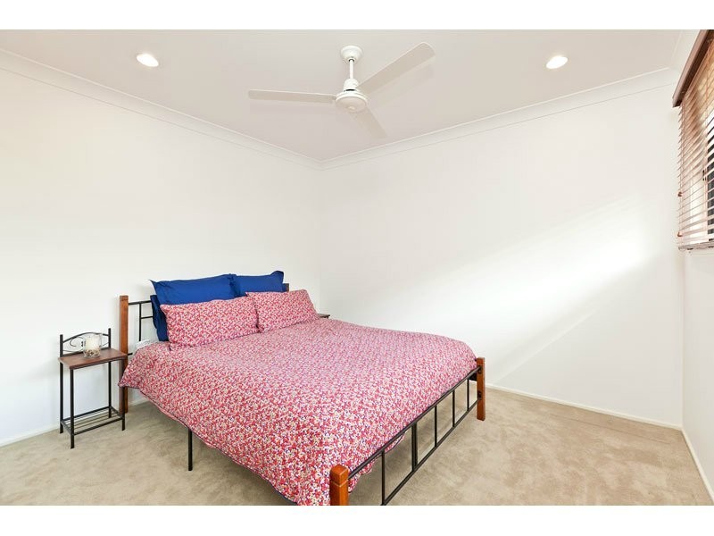 23 Aqua Crescent, Redland Bay QLD 4165