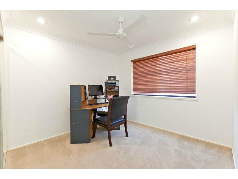 23 Aqua Crescent, Redland Bay QLD 4165