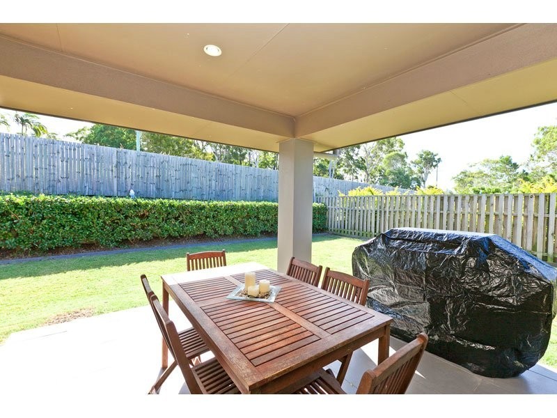 23 Aqua Crescent, Redland Bay QLD 4165