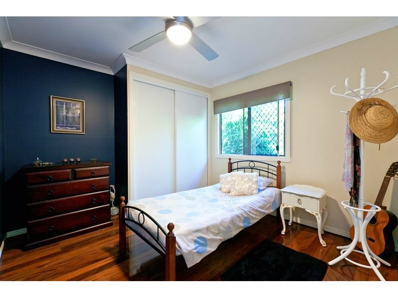 65 Thomas Street, Birkdale QLD 4159