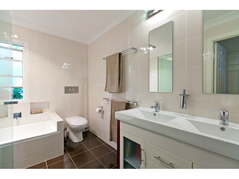 65 Thomas Street, Birkdale QLD 4159