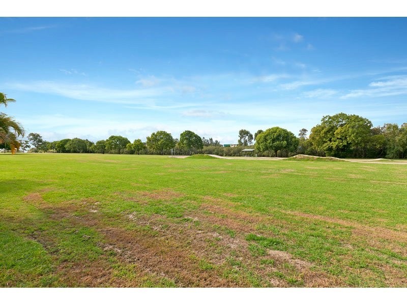 65 Thomas Street, Birkdale QLD 4159