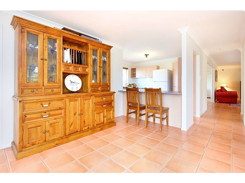 12 Seaside Cl, Thorneside QLD 4158