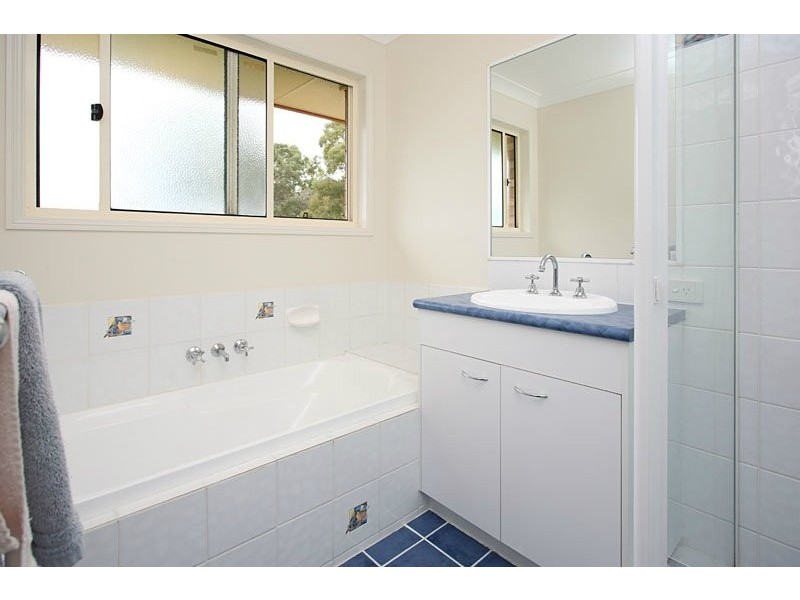12 Seaside Cl, Thorneside QLD 4158