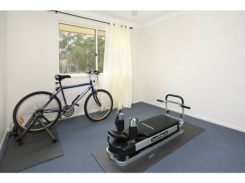 12 Seaside Cl, Thorneside QLD 4158
