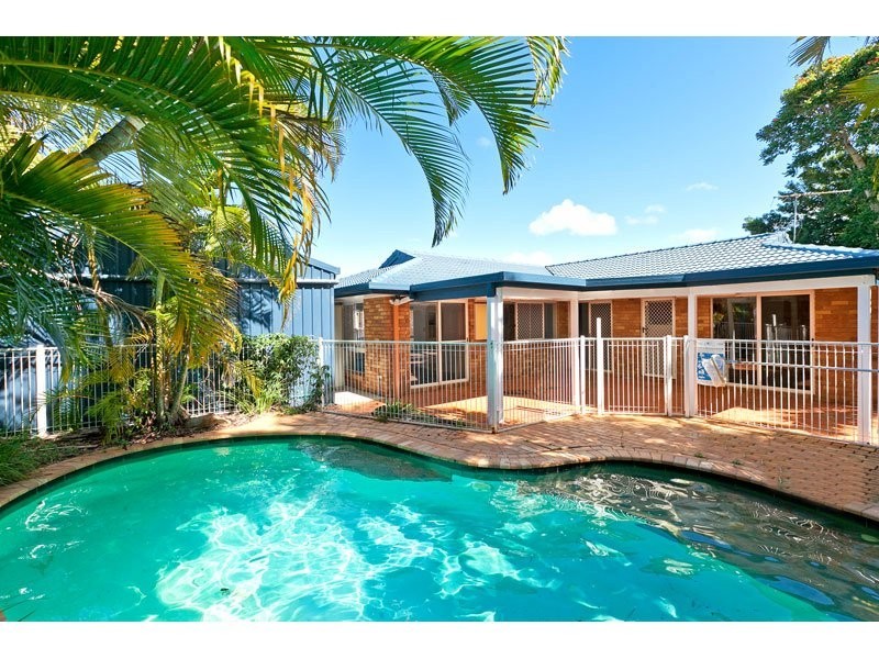 12 Bunin Street, Victoria Point QLD 4165