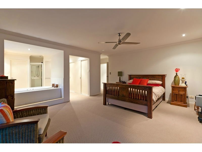 8 Tamarind Cl, Thornlands QLD 4164