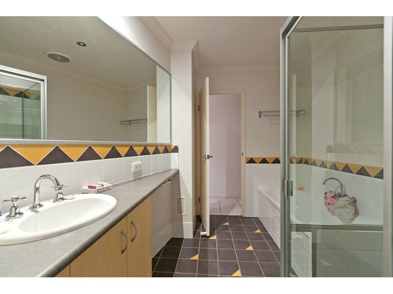 8 Tamarind Cl, Thornlands QLD 4164