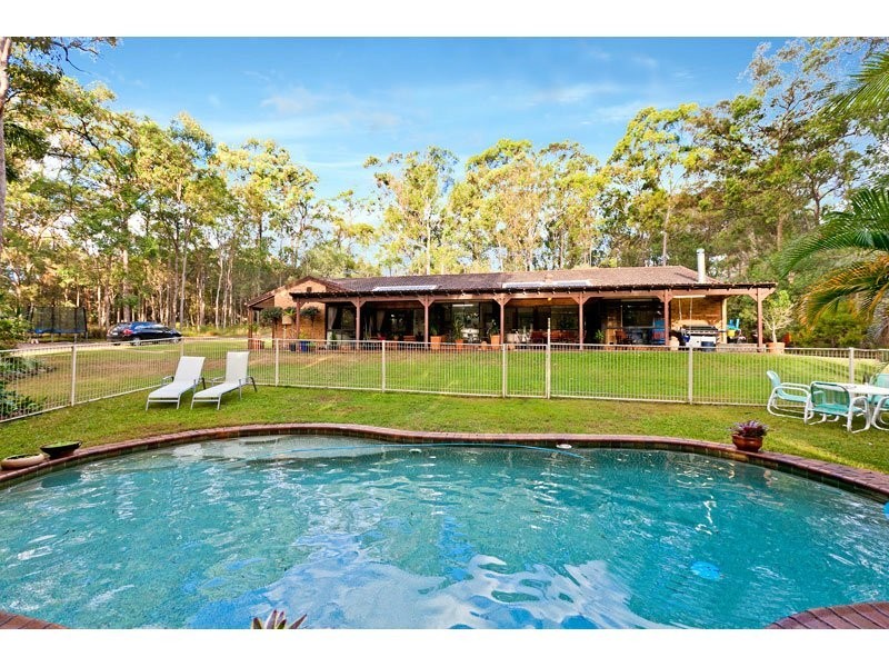 136 Pioneer Road, Sheldon QLD 4157