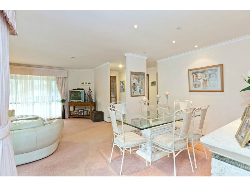 136 Pioneer Road, Sheldon QLD 4157