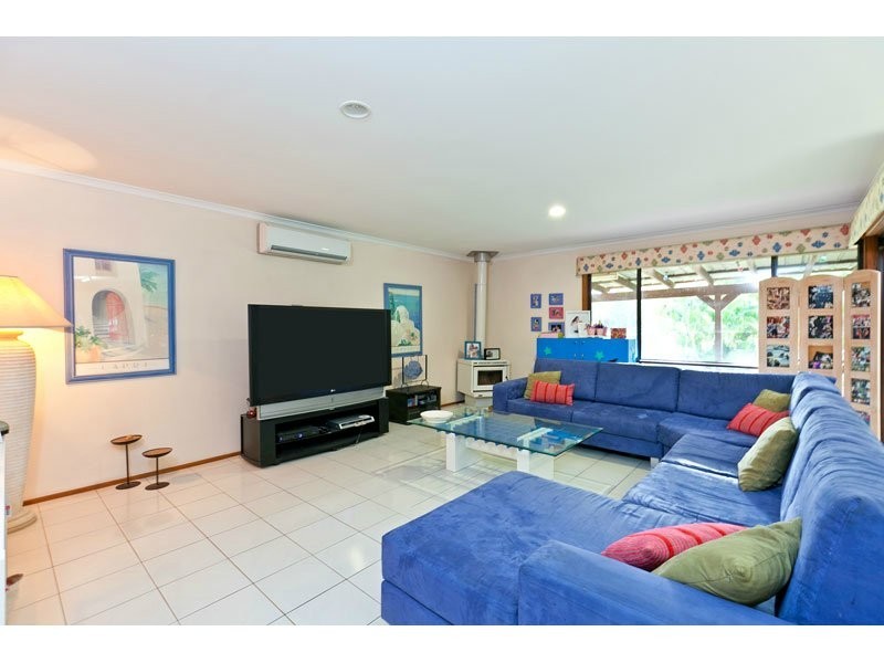 136 Pioneer Road, Sheldon QLD 4157