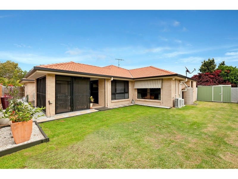 3 Turquoise Street, Redland Bay QLD 4165