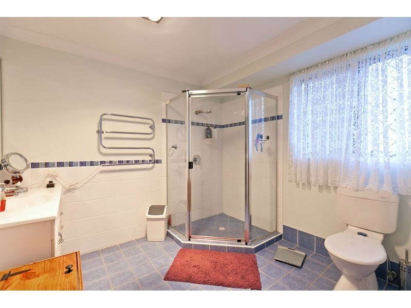 3 Turquoise Street, Redland Bay QLD 4165