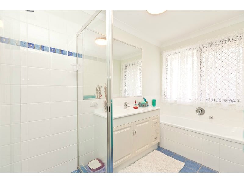 3 Turquoise Street, Redland Bay QLD 4165