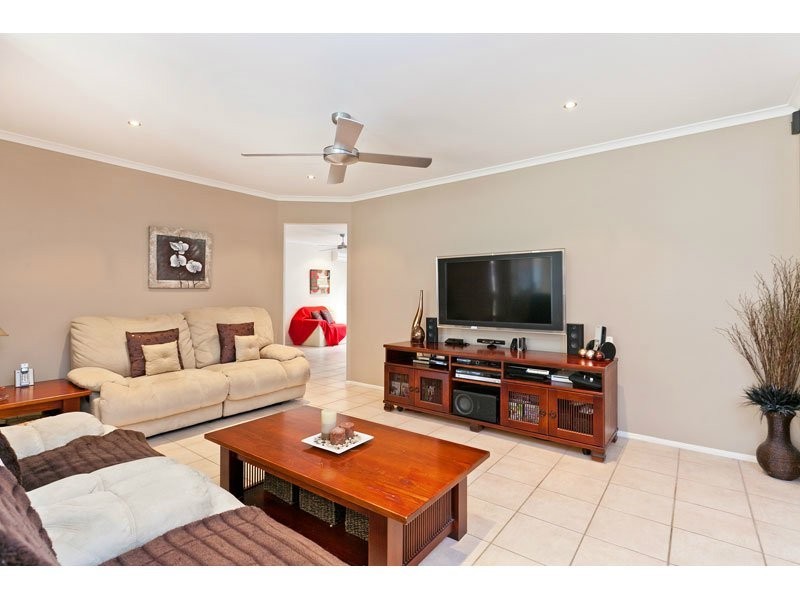 22 Manor Drive, Wellington Point QLD 4160