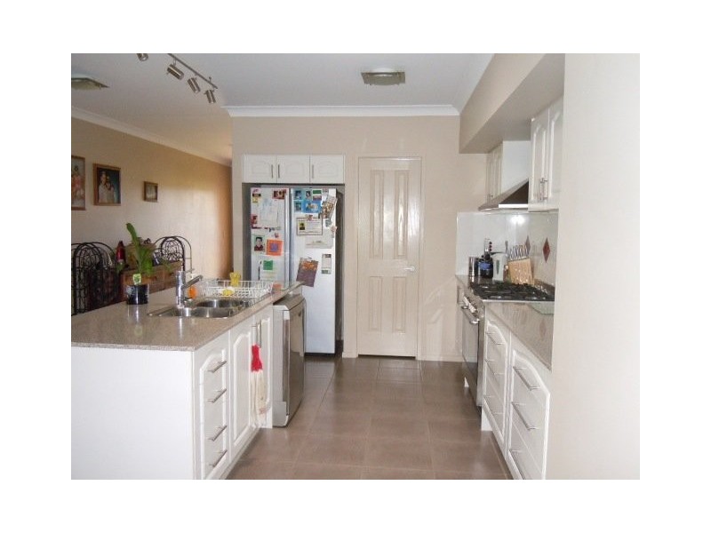 29 Hoskins Drive, Wellington Point QLD 4160