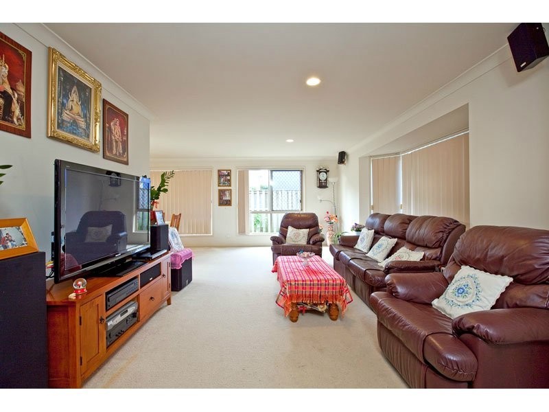 18 Ransom Place, Wakerley QLD 4154