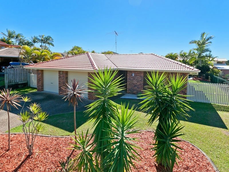 65 Riesling Street, Thornlands QLD 4164