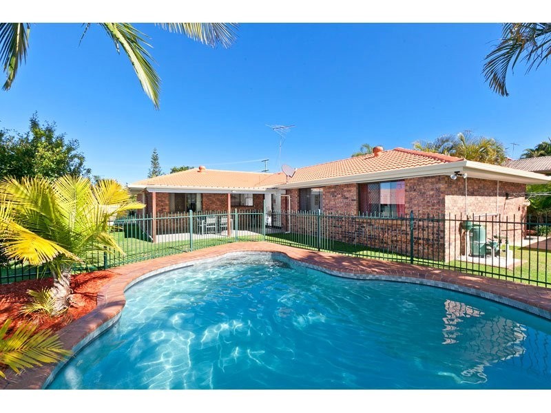65 Riesling Street, Thornlands QLD 4164