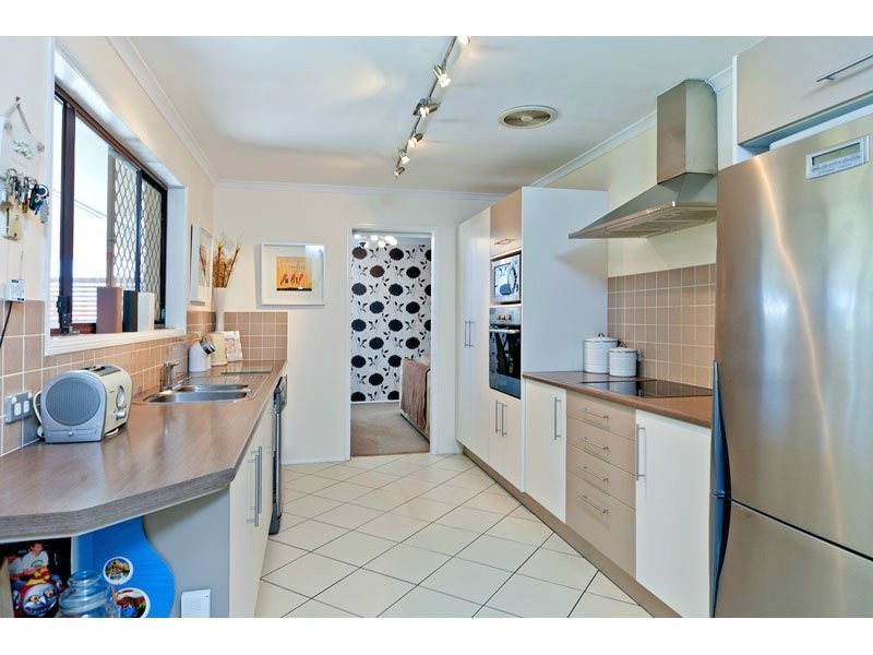 65 Riesling Street, Thornlands QLD 4164