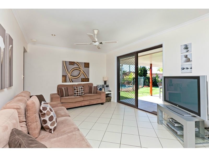 65 Riesling Street, Thornlands QLD 4164