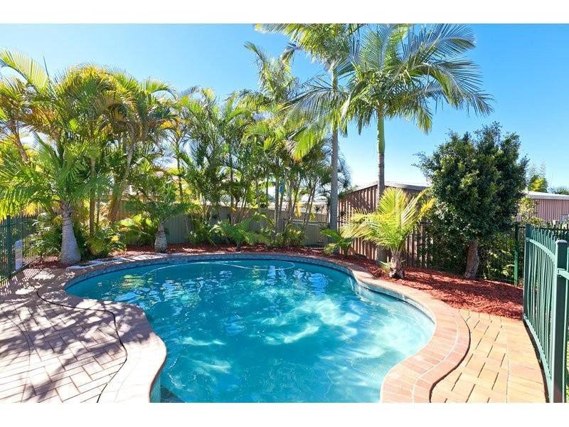 65 Riesling Street, Thornlands QLD 4164