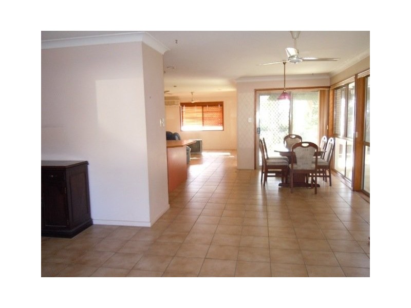 24 Spurs Drive, Wellington Point QLD 4160