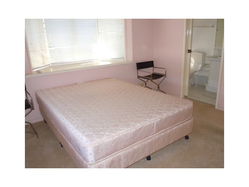 24 Spurs Drive, Wellington Point QLD 4160