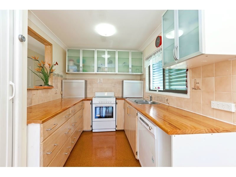 31 Bates Drive, Birkdale QLD 4159