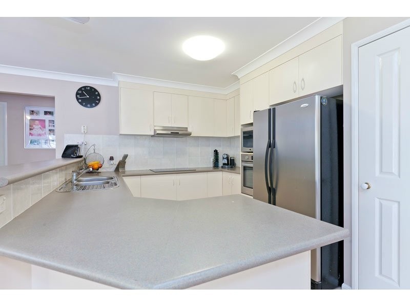 11 Peach Close, Birkdale QLD 4159