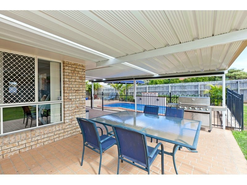 11 Peach Close, Birkdale QLD 4159