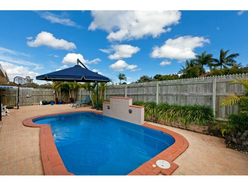 11 Peach Close, Birkdale QLD 4159