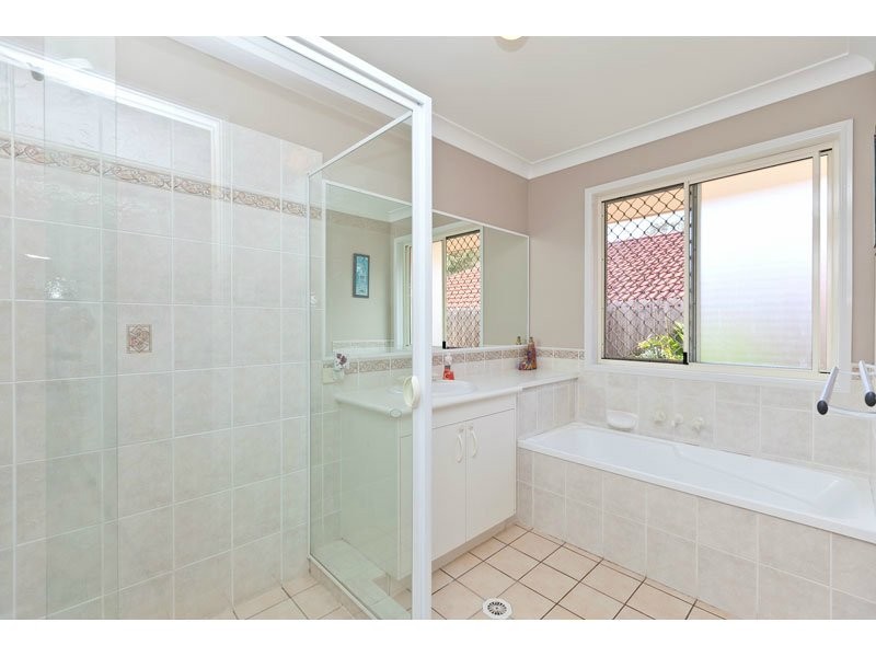 11 Peach Close, Birkdale QLD 4159