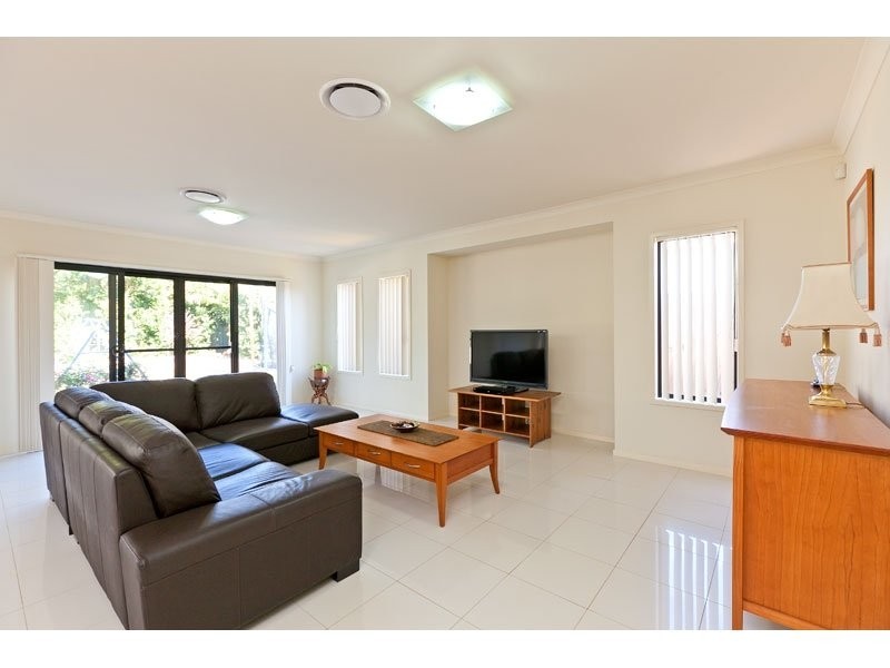 20 Bedarra Street, Redland Bay QLD 4165