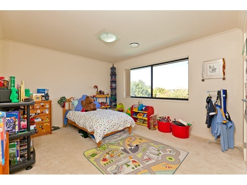 20 Bedarra Street, Redland Bay QLD 4165