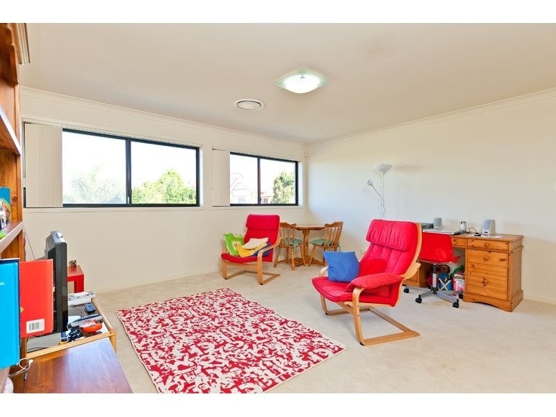 20 Bedarra Street, Redland Bay QLD 4165