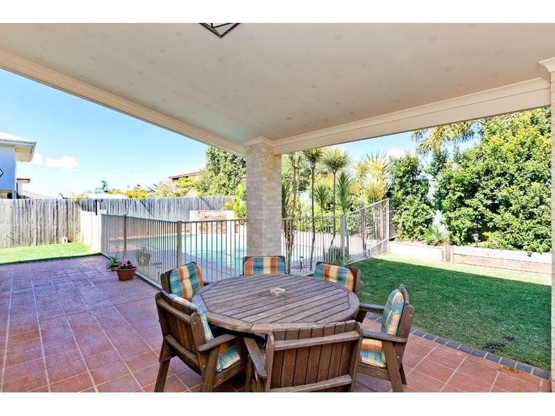20 Bedarra Street, Redland Bay QLD 4165