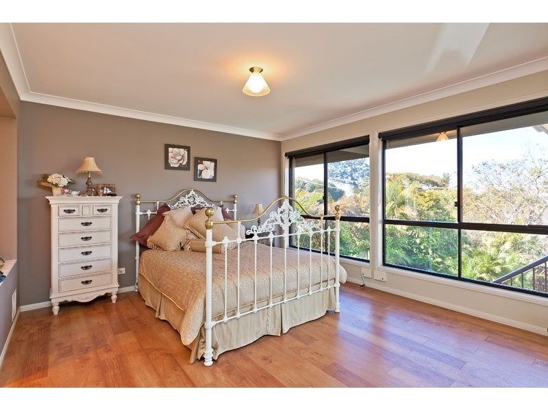 13 Lindeman Place, Redland Bay QLD 4165