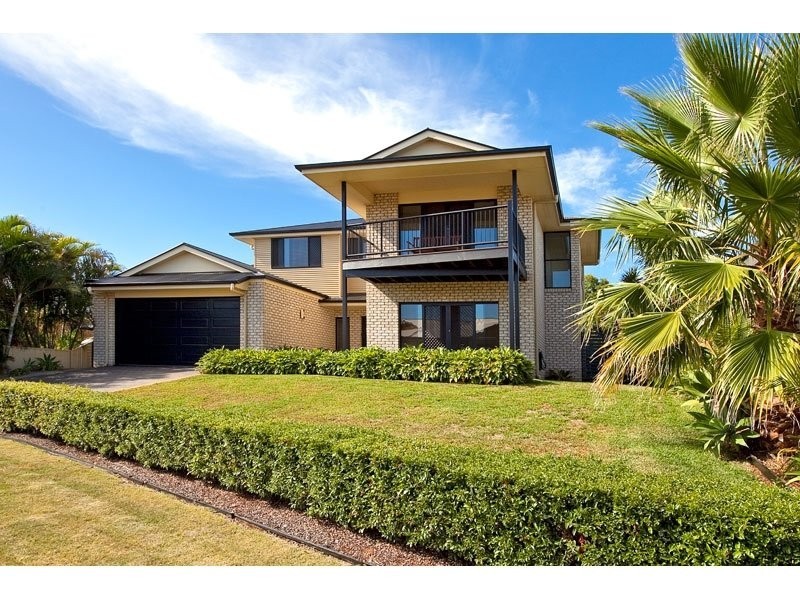 2 Seagrass Place, Redland Bay QLD 4165