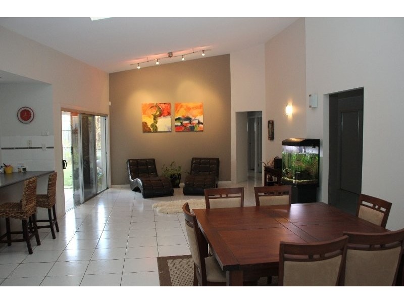 2 Zeus Court, Cleveland QLD 4163