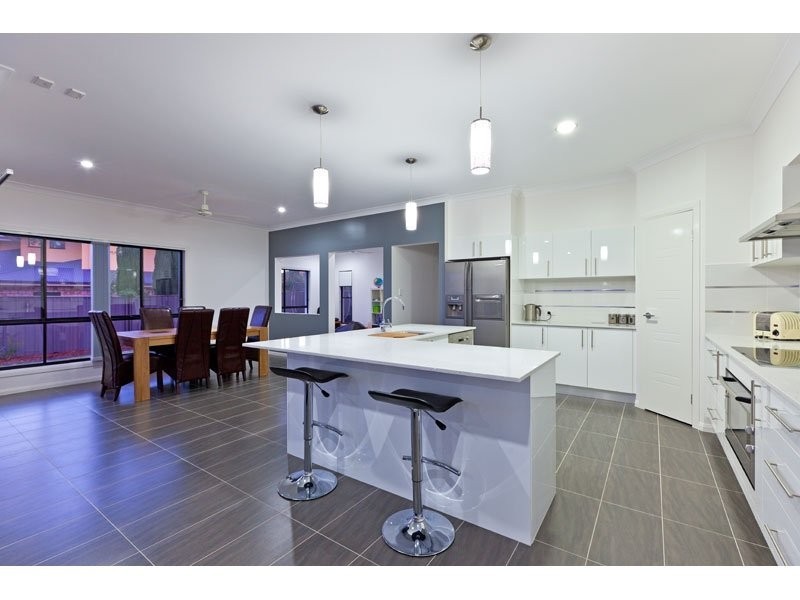 28 Watervale Drive, Redland Bay QLD 4165