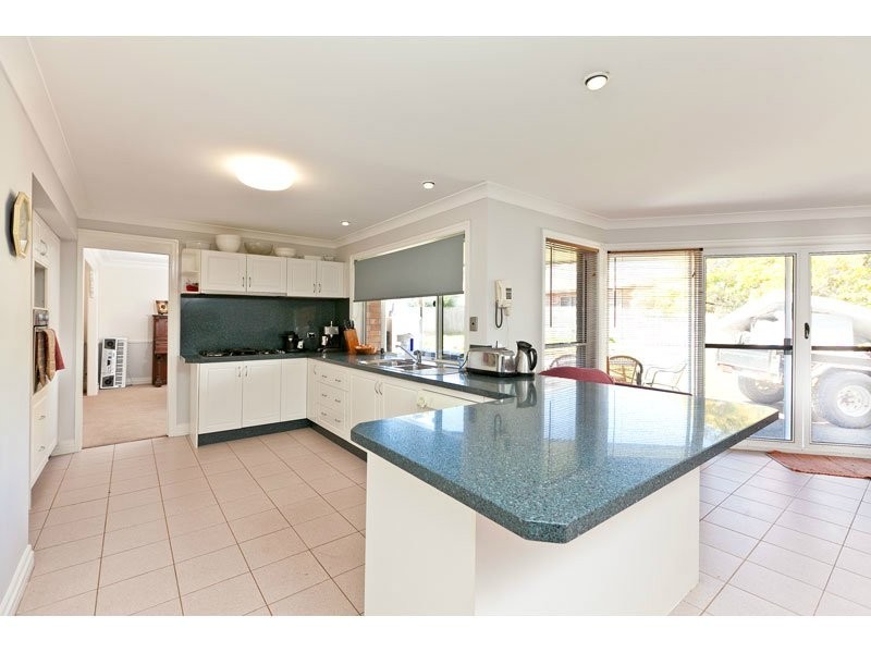 1 Zephyr Court, Birkdale QLD 4159