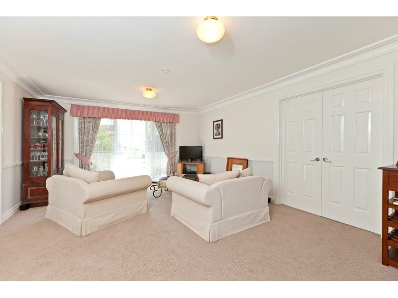 1 Zephyr Court, Birkdale QLD 4159