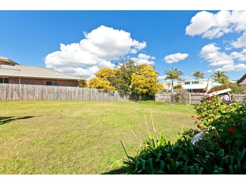 1 Zephyr Court, Birkdale QLD 4159