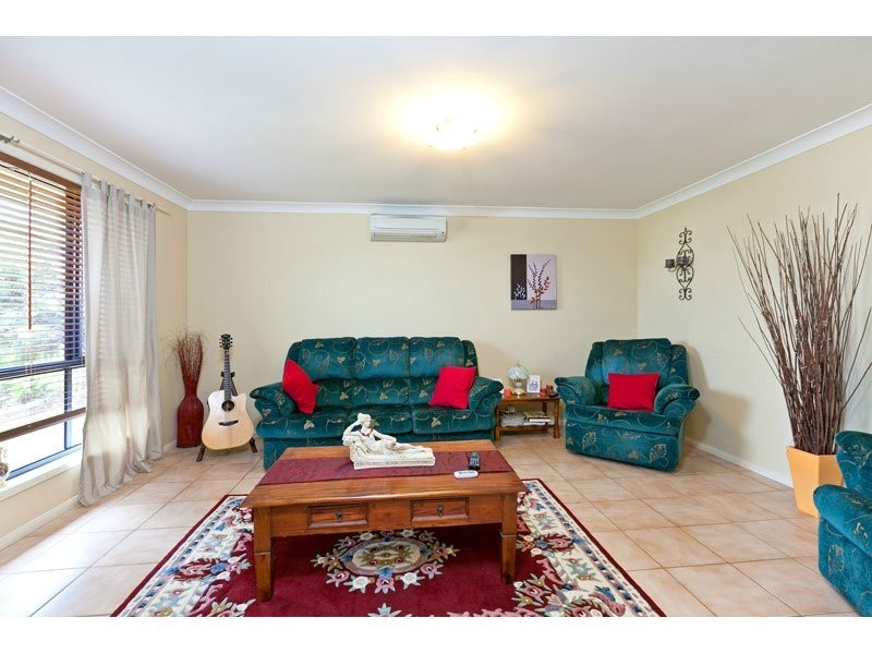 40 Bedarra Street, Redland Bay QLD 4165