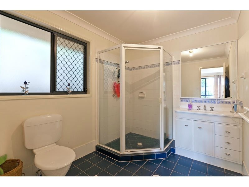 40 Bedarra Street, Redland Bay QLD 4165