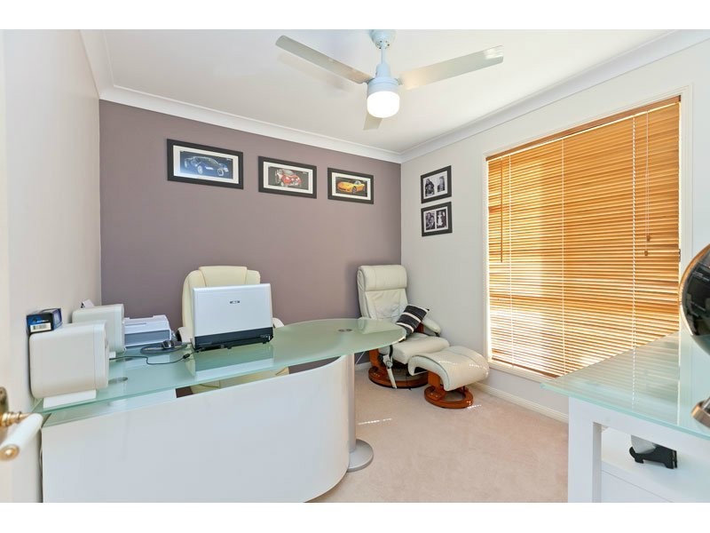 4 St. Ives Court, Redland Bay QLD 4165
